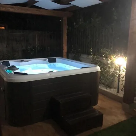Armonia With Jacuzzi Pool Holiday home Florence